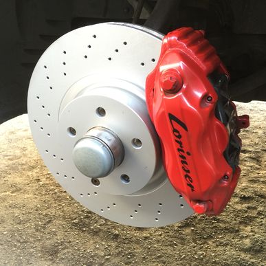 ベンツのブレーキの汚れでお困りならケーズファクトリーへ！