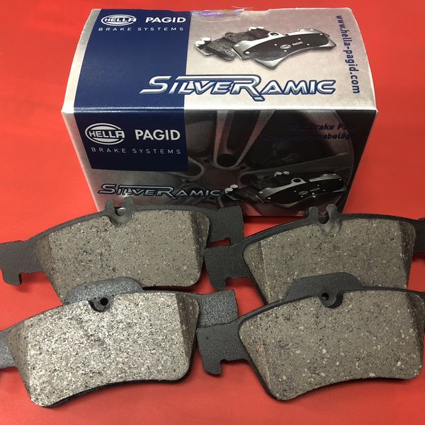 ベンツのブレーキ鳴きはパッド残量の注意信号！